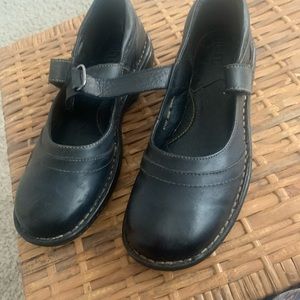 Womens Born Mary Jane shoes